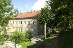 Bild: Ortsansicht in Zschaitz - Schulgebäude