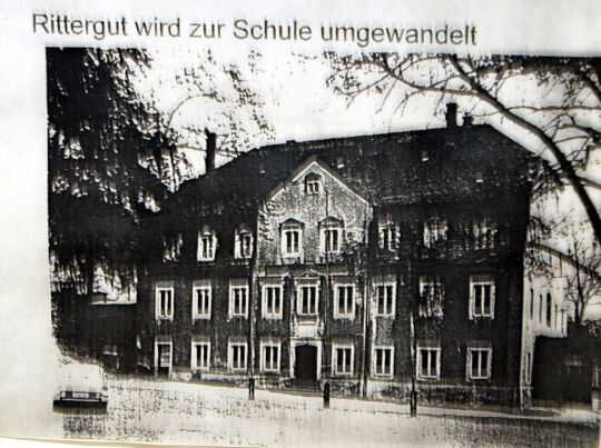 Ortsansicht in Zschaitz - Schulgebäude