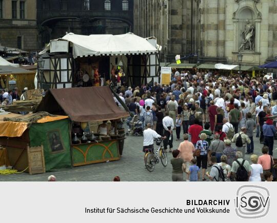 Ansicht des Dresdner Stadtfestes 2003