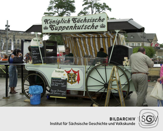 Ansicht des Dresdner Stadtfestes 2003