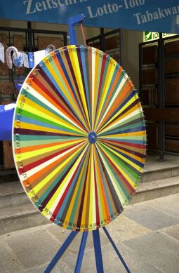 Bild: Ansicht des Dresdner Stadtfestes 2003