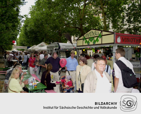 Ansicht des Dresdner Stadtfestes 2003