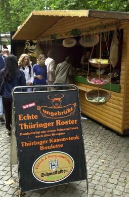 Bild: Ansicht des Dresdner Stadtfestes 2003