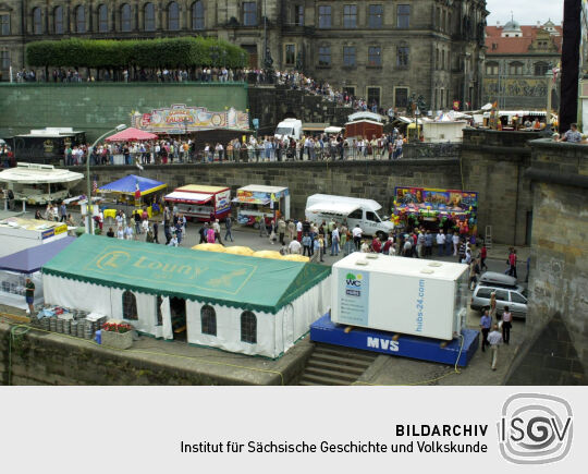 Ansicht des Dresdner Stadtfestes 2003