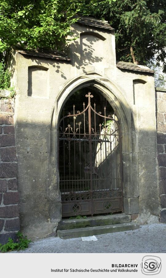 Kirchhof - Eingang zur Kirche St. Afra in Meißen (Freiheit Nr.14)