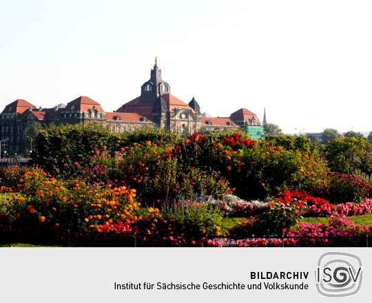 Ansicht von Blumenarrangements- und Pflanzungen