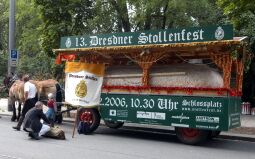 Bild: Festumzug zur 800-Jahr-Feier in Dresden