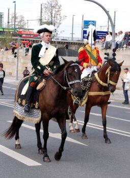 Bild: Festumzug zur 800-Jahr-Feier in Dresden