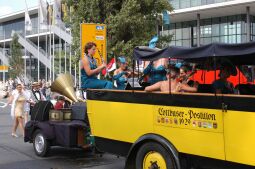 Bild: Festumzug zur 800-Jahr-Feier in Dresden