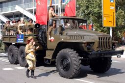 Bild: Festumzug zur 800-Jahr-Feier in Dresden