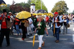 Bild: Festumzug zur 800-Jahr-Feier in Dresden