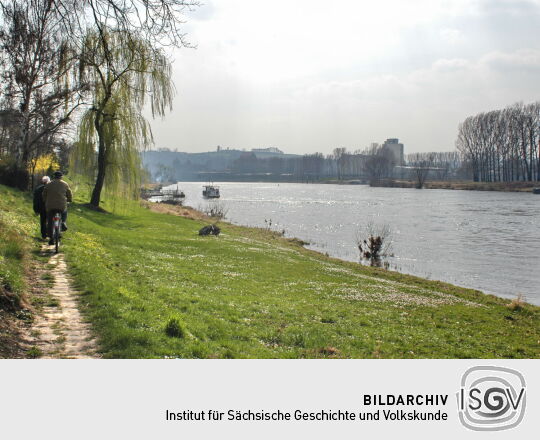 Landschaftsansicht der Elbe