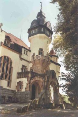 Bild: Schloss Elstra