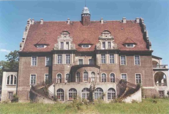 Ansicht des Schlosses Weißig in Oßling