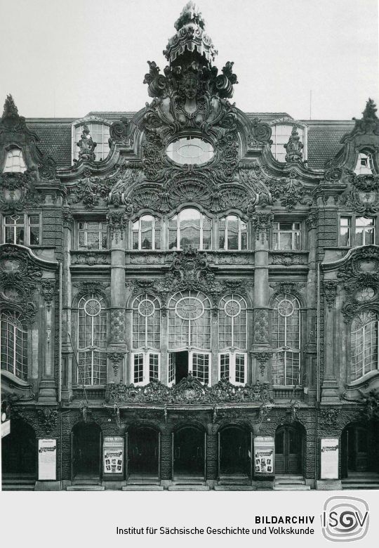 Außenansicht des Central-Theaters in der Waisenhausstraße 6