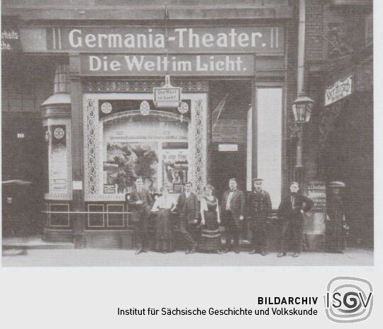 Eingangsbereich des Germania-Theaters, später Metropoltheaters, Schefflerstraße 17