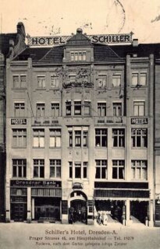 Postkartenansicht des Hotels Schiller an der Prager Straße 45