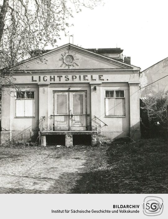 Leerstehende Lichtspiele im Schillergarten, am Schillerplatz 8