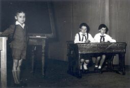 Bild: Theateraufführung in der Mittelschule Bockau