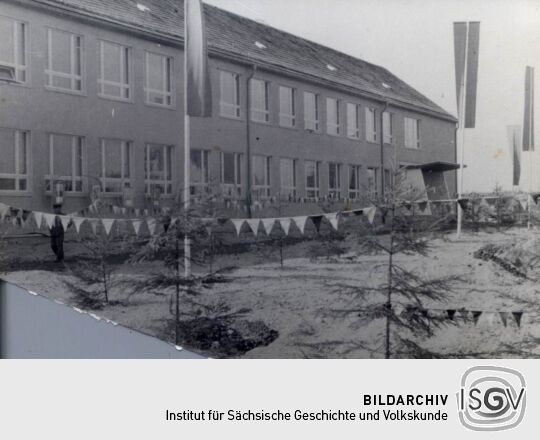 Einweihung der Schule in Bockau