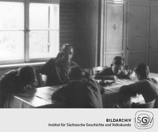 Unterricht in der Schule in Bockau (?)