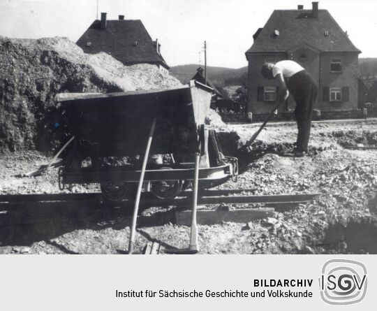 Bau des Schulgebäudes in Bockau