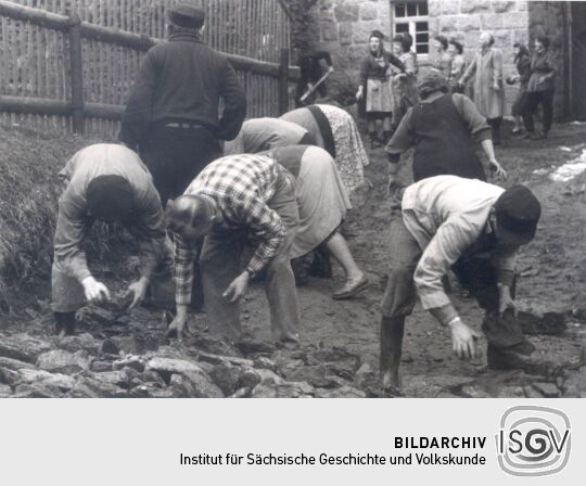 Bau des Schulgebäudes in Bockau