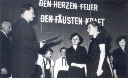 Bild: Jugendweihefeier 1958 in der Mittelschule Bockau