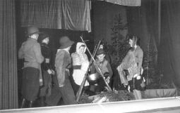 Bild: Theateraufführung in der Mittelschule Bockau