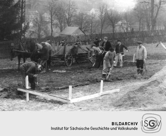 Bau des Schulgebäudes in Bockau