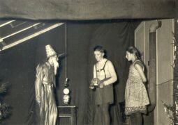 Bild: Theateraufführung in der Mittelschule Bockau