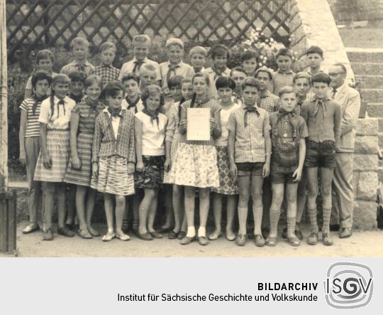 Klassenfoto von Schülern aus Bockau