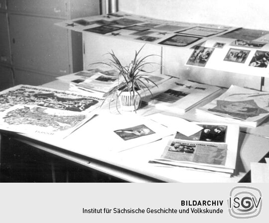 Ausstellung zum 60. Jahrestag der Oktoberrevolution in der Schule Bockau