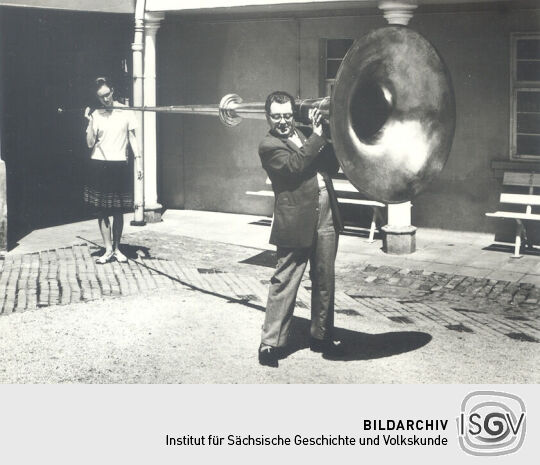 Postkarte -  Markneukirchen, Musikinstrumentenmuseum - Gestreckte Tuba