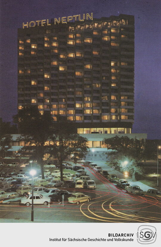 Postkarte Hotel "Neptun" in Rostock
