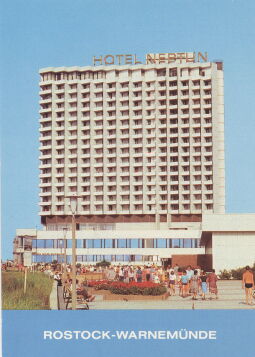 Bild: Postkarte "Hotel "Neptun", Rostock"