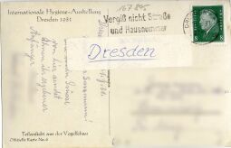 Die Offizielle Postkarte Nr. 6 zeigt auf einer Luftbild-Fotografie eine Ansicht der Internationalen Hygiene-Ausstellung in Dresden 1931.