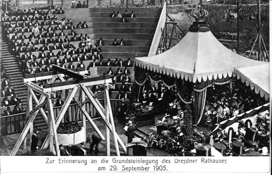 Zur Erinnerung an die Grundsteinlegung des Dresdner Rathauses am 29.September 1905.