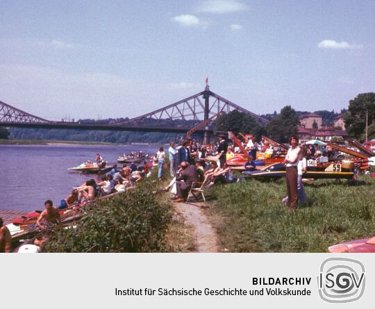1975 Motorbootrennen (Dresden, Blaues Wunder)