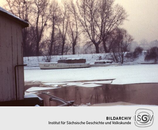 Januar, Hafen im Winter 1979 (Dresden)