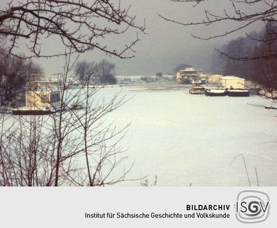 Januar, Hafen im Winter 1979 (Dresden)