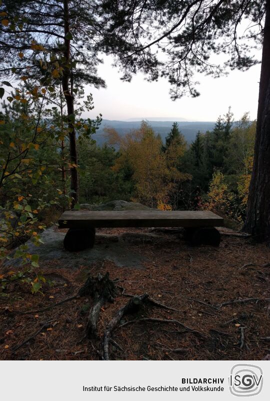 Der Aussichtspunkt Schneebergblick auf dem Lampertstein