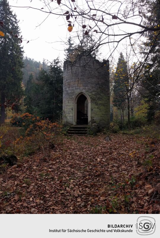 Der Ruinenturm im Schwedengarten in Schweizermühle in der Sächsischen Schweiz