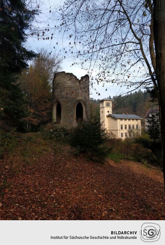 Der Ruinenturm im Schwedengarten in Schweizermühle in der Sächsischen Schweiz