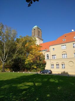 Die Evangelischen Kreuzkirche am Rand der Görlitzer Südstadt