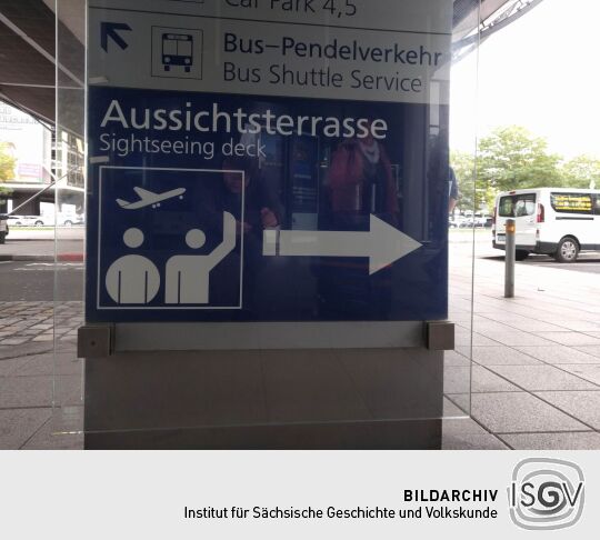 Infotafel am Flughafen Leipzig/Halle in Schkeuditz.