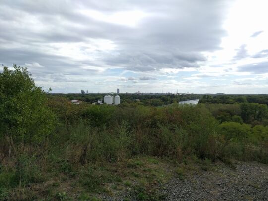 Aussicht vom Nahleberg, eine ehemalige Mülldeponie inLeipzig-Möckern