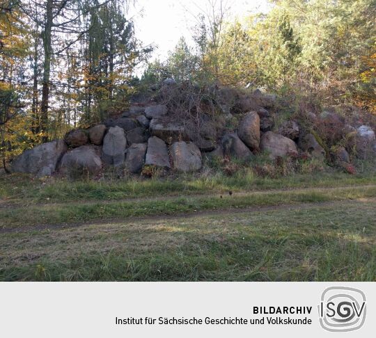 Der Hügel auf dem sich der Aussichtspunkt Oberlausitzblick am Osthang der Neuberzdorfer Höhe befindet.