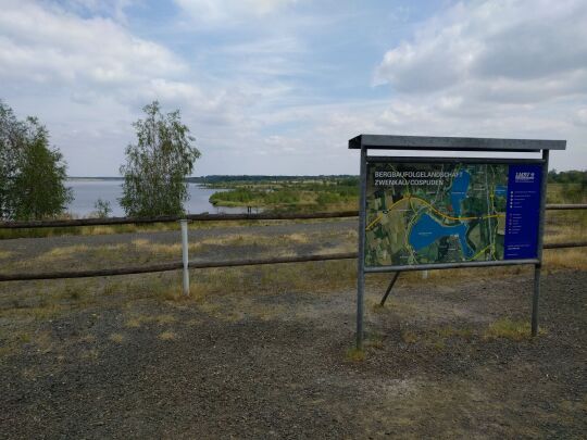 Infotafel am Aussichtspunkt Zitzschen am Zwenkauer See.