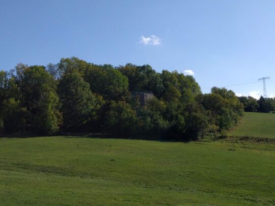 Der historische Kalkofen in Maxen mit der 2004 eingerichteten Aussichtsplattform.